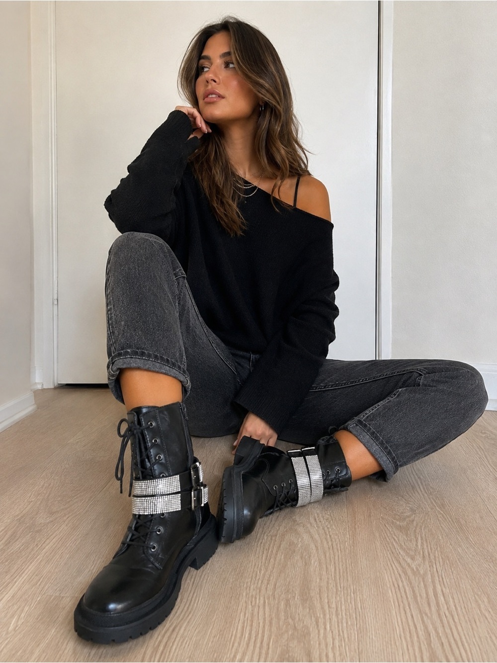 Forever 21 Buckled Rhinestone Combat Boots Black Size 6 Women's